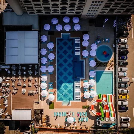 Bacolux Koralio, Hotel