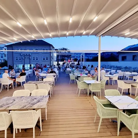 Hotel Bacolux Koralio, 4*