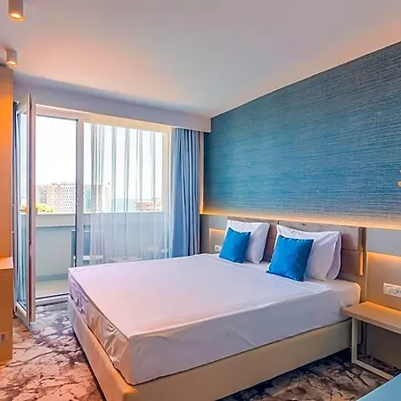 Hotel Bacolux Koralio, 4*
